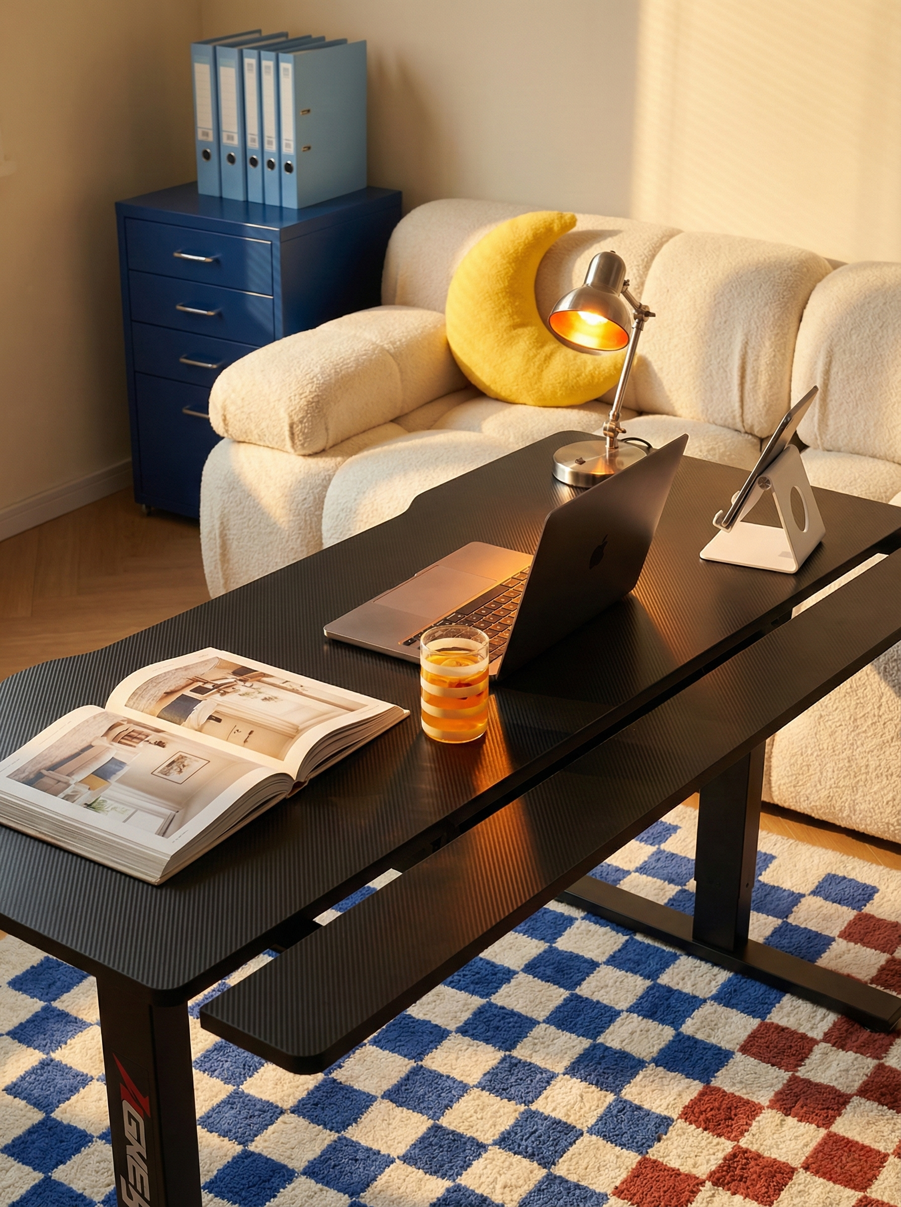 Metro or Regional? The Delivery Question Australian Desk Buyers Always Check